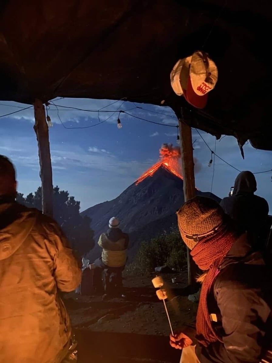 Besucherfoto einer Vulkan Acatenango Tour